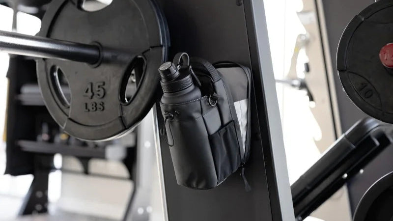 High-Capacity magnetic water bottle pouch