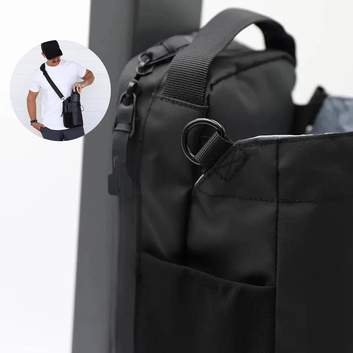 High-Capacity magnetic water bottle pouch