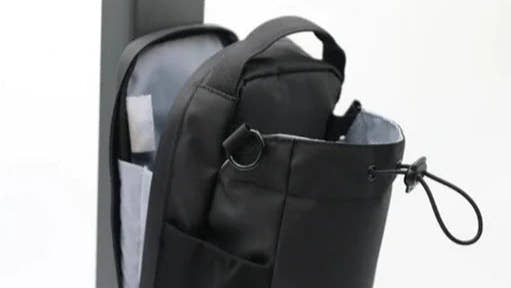 High-Capacity magnetic water bottle pouch